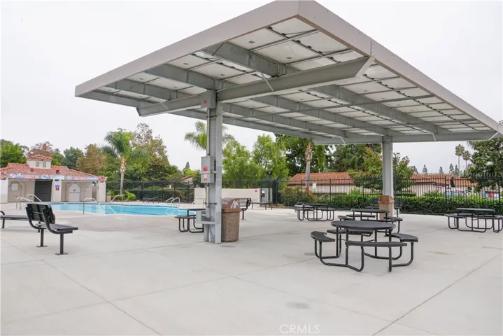 Pool/Picnic Area