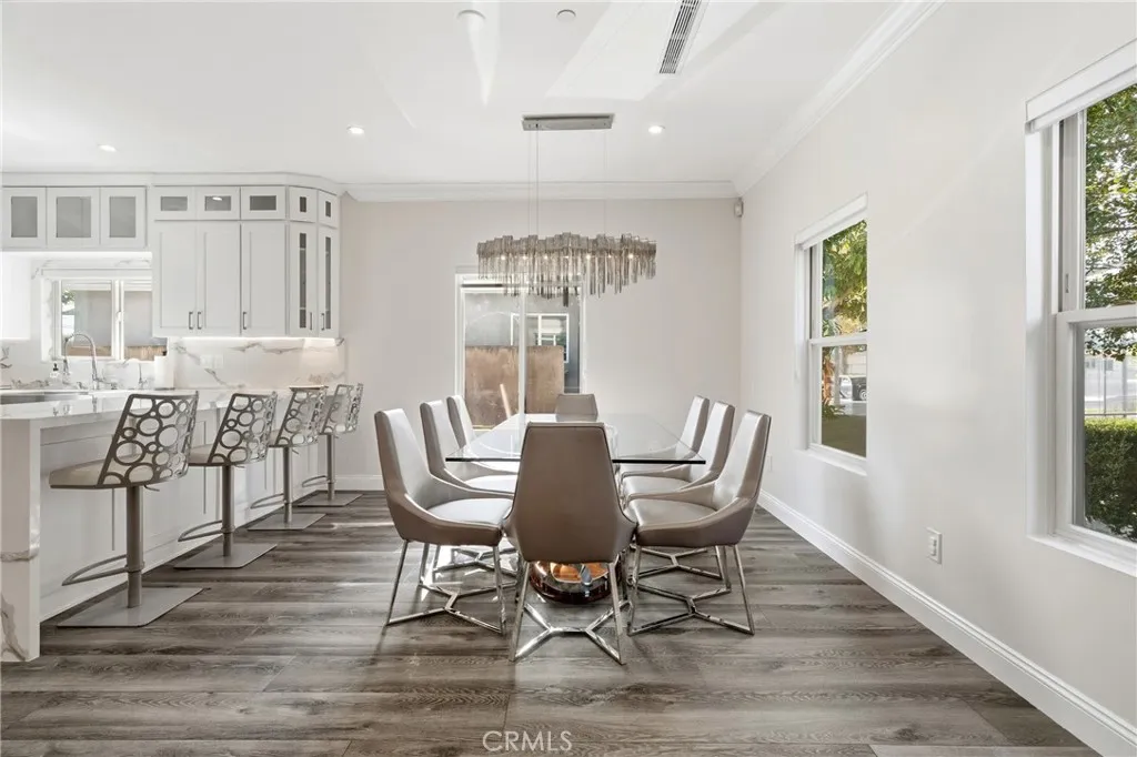 430 N Parish Place, Burbank, California 91506 home-pic-12