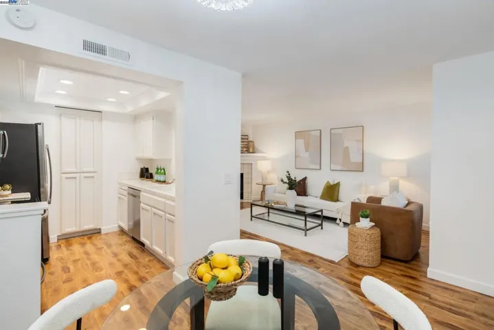 7472 Oxford Cir, Dublin, California 94568
