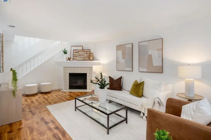 7472 Oxford Cir, Dublin, California 94568