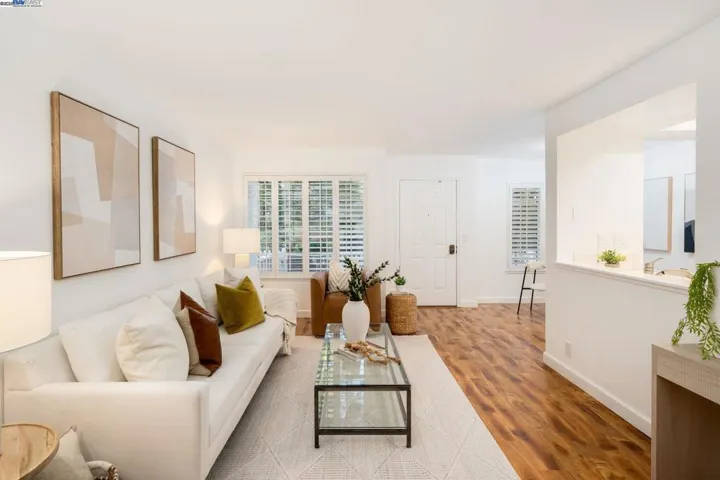 7472 Oxford Cir, Dublin, California 94568