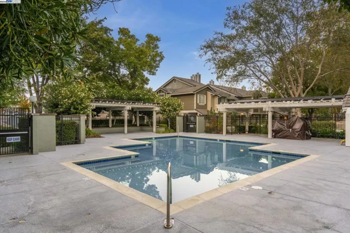 7472 Oxford Cir, Dublin, California 94568