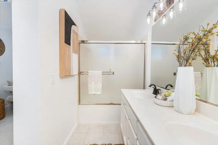 7472 Oxford Cir, Dublin, California 94568
