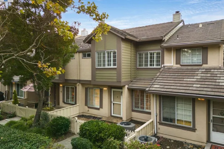 7472 Oxford Cir, Dublin, California 94568