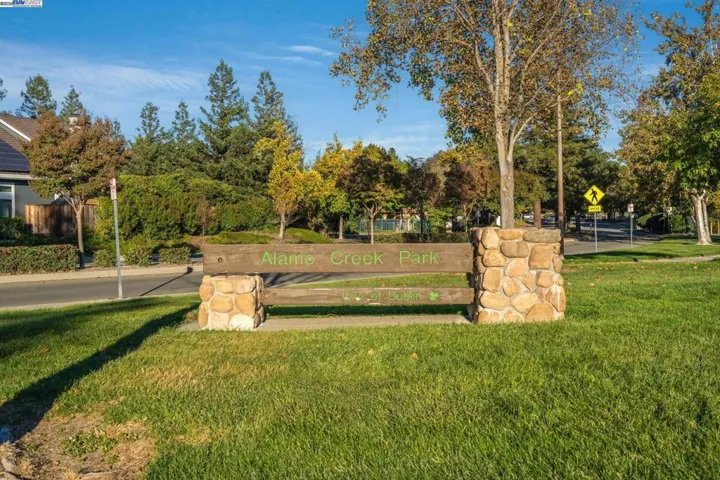 7472 Oxford Cir, Dublin, California 94568