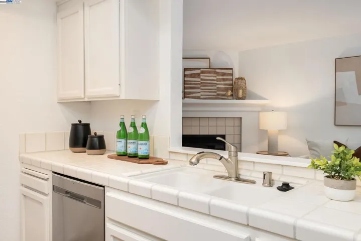 7472 Oxford Cir, Dublin, California 94568