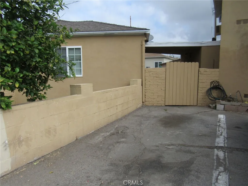 6400 Camellia, Los Angeles, California 91606 home-pic-14