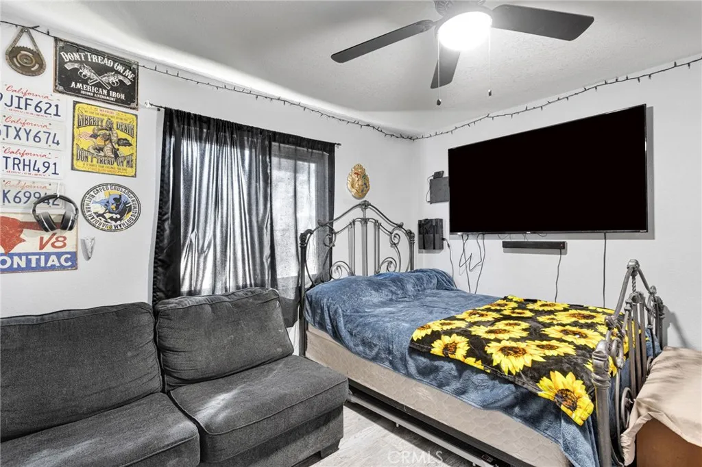 9982 El Sereno, Lucerne Valley, California 92356 home-pic-13