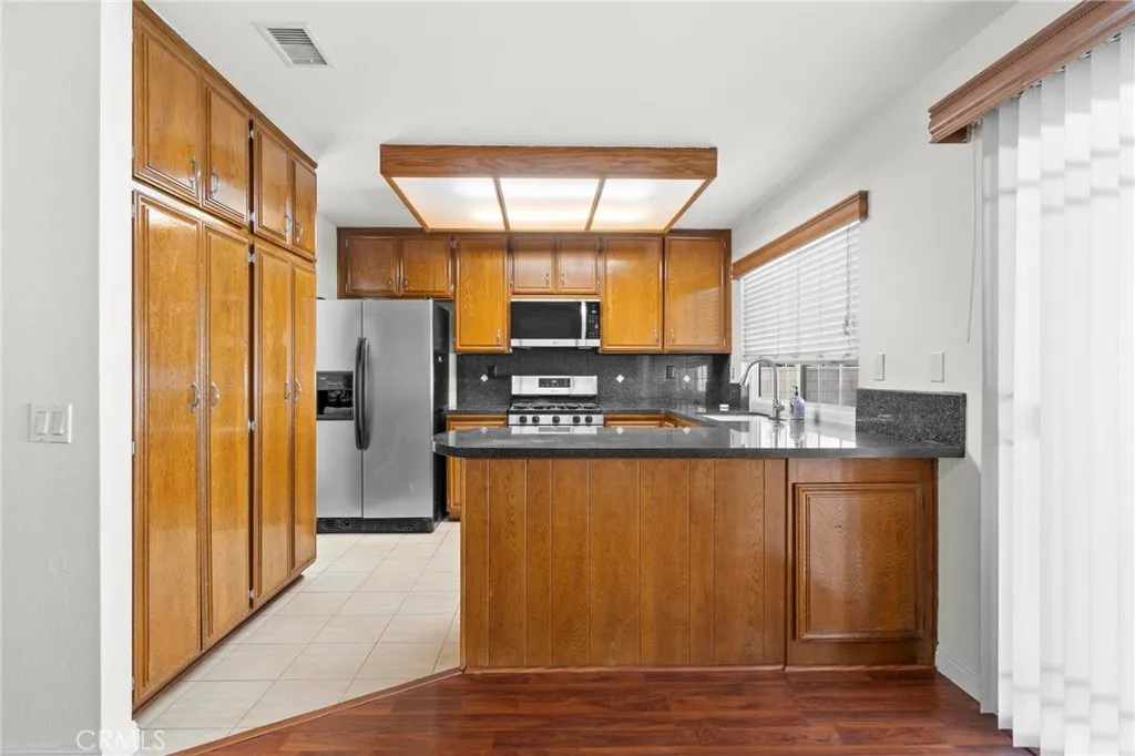 19047 Lynridge, Walnut, California 91789 home-pic-9