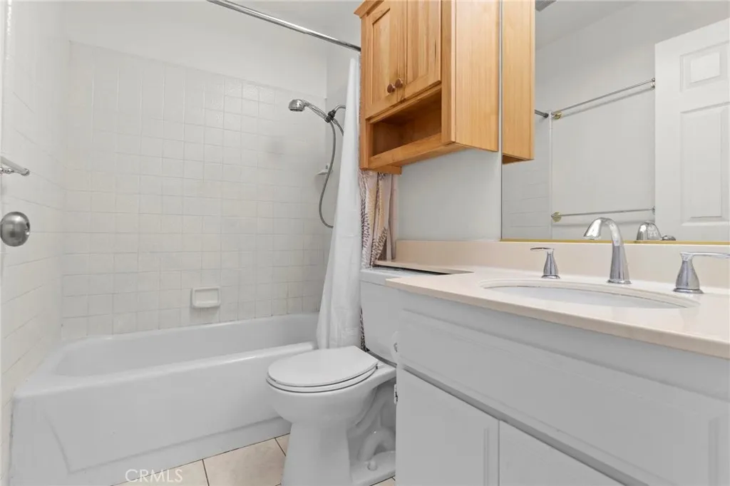 19047 Lynridge, Walnut, California 91789 home-pic-17