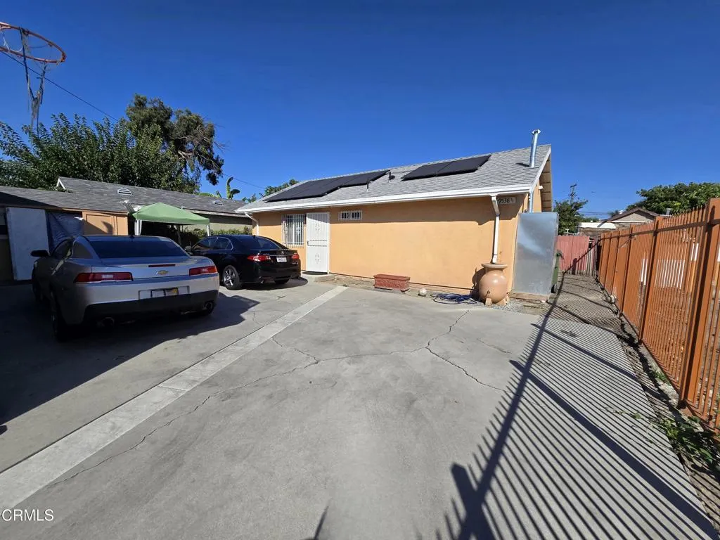 9536 Bandera Street, Los Angeles, California 90002 home-pic-3