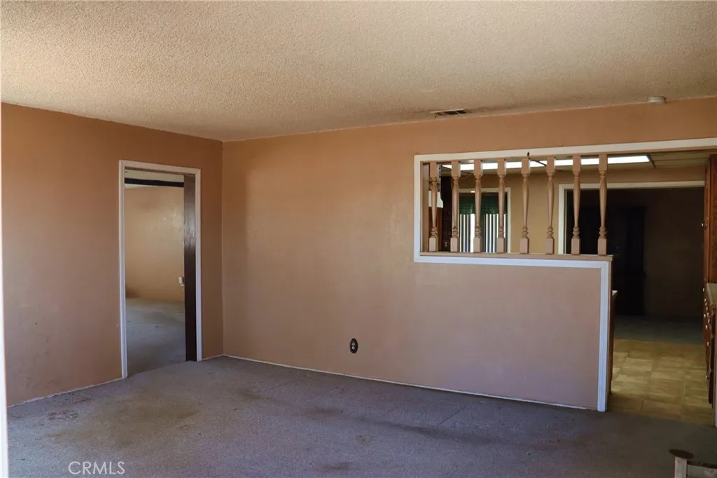 9632 Juniper Street, Apple Valley, California 92308 home-pic-4