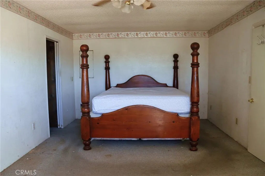 9632 Juniper Street, Apple Valley, California 92308 home-pic-5