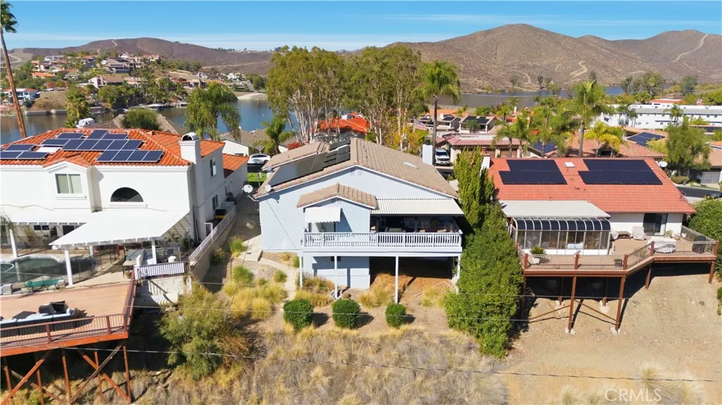 22535 San Joaquin W, Canyon Lake, California 92587 home-pic-40