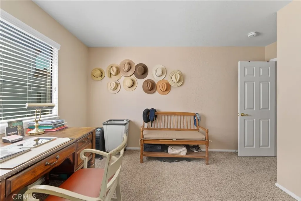 22535 San Joaquin W, Canyon Lake, California 92587 home-pic-27