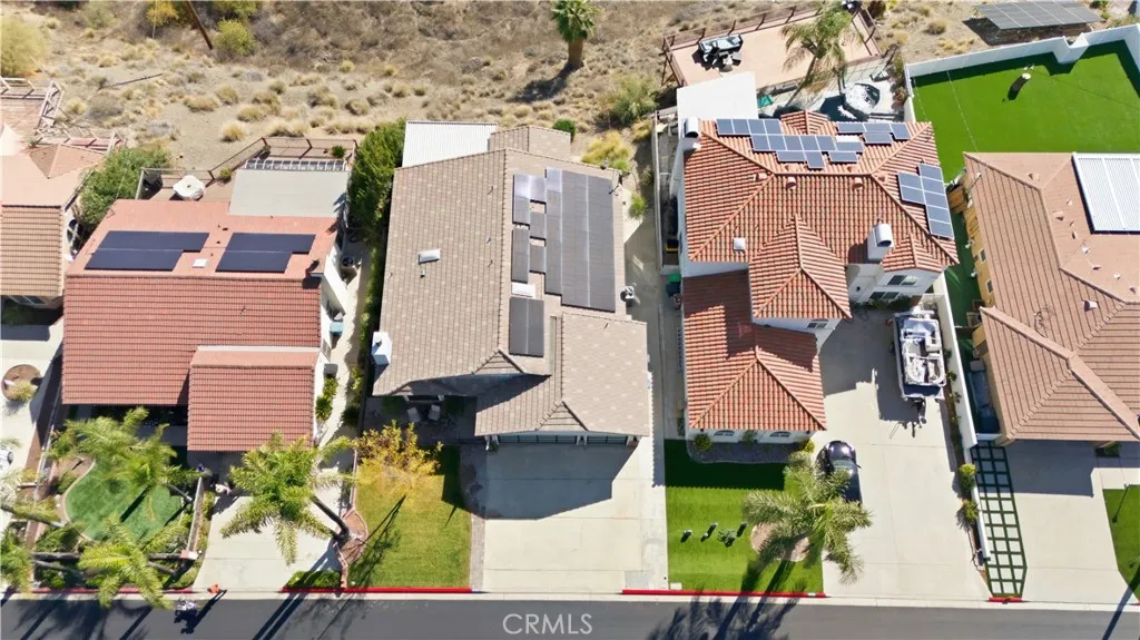 22535 San Joaquin W, Canyon Lake, California 92587 home-pic-35