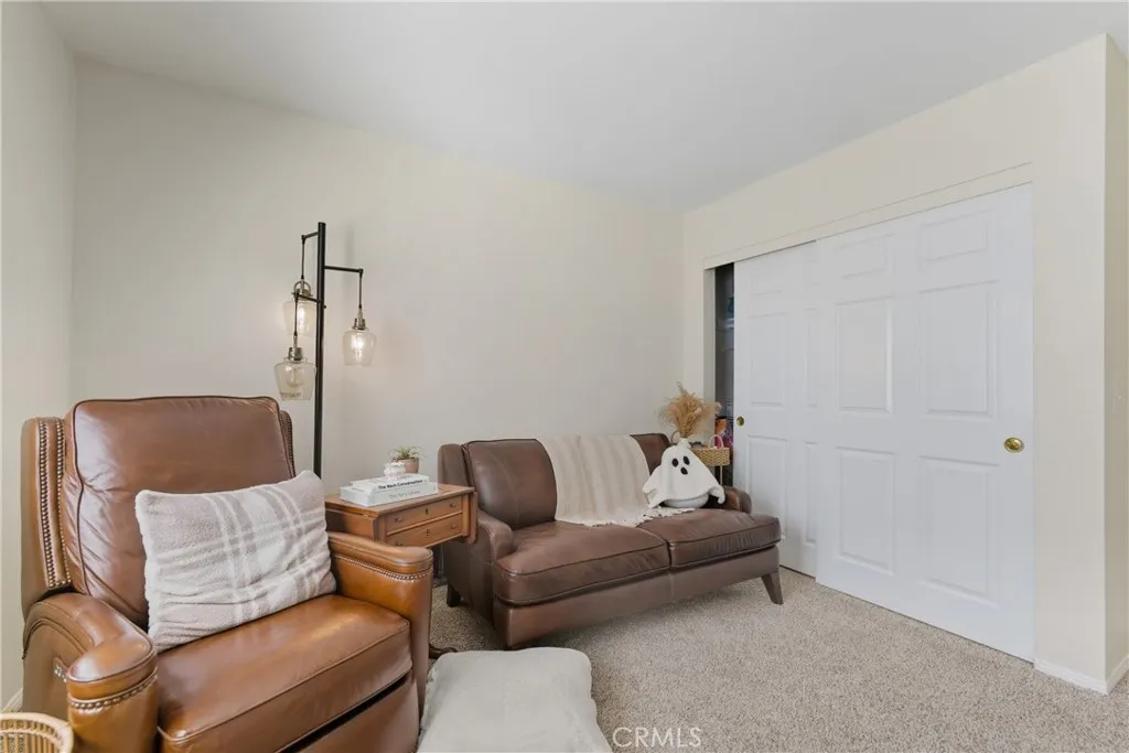 22535 San Joaquin W, Canyon Lake, California 92587 home-pic-24