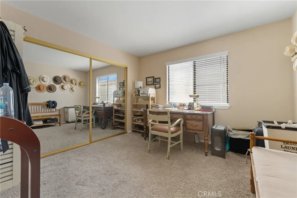 22535 San Joaquin W, Canyon Lake, California 92587 home-pic-26