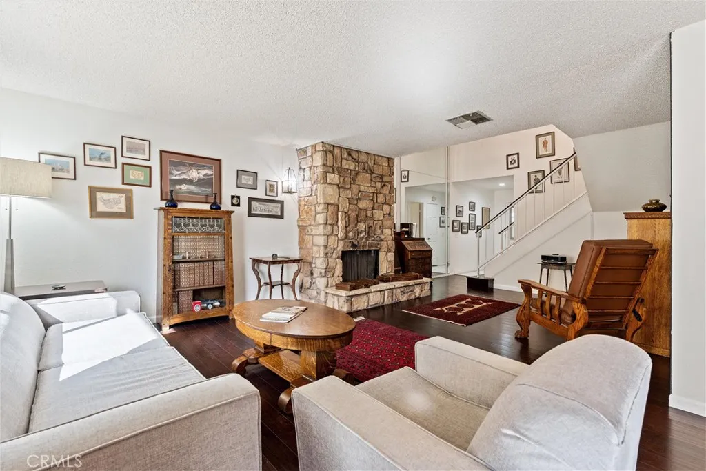 236 Hawk, Palmdale, California 93551 home-pic-16