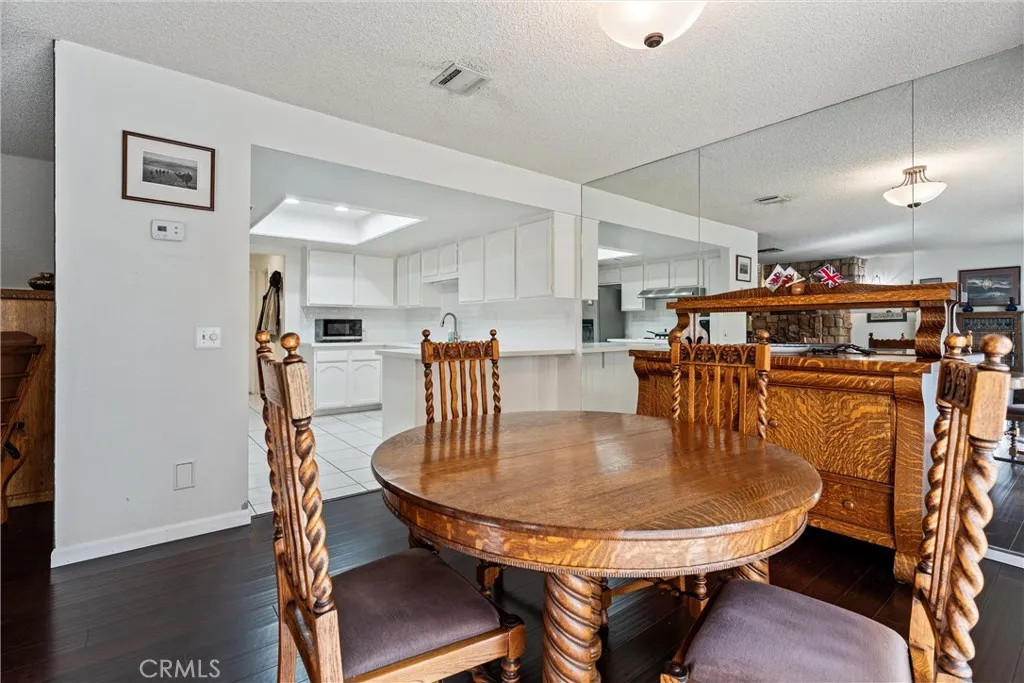 236 Hawk, Palmdale, California 93551 home-pic-3