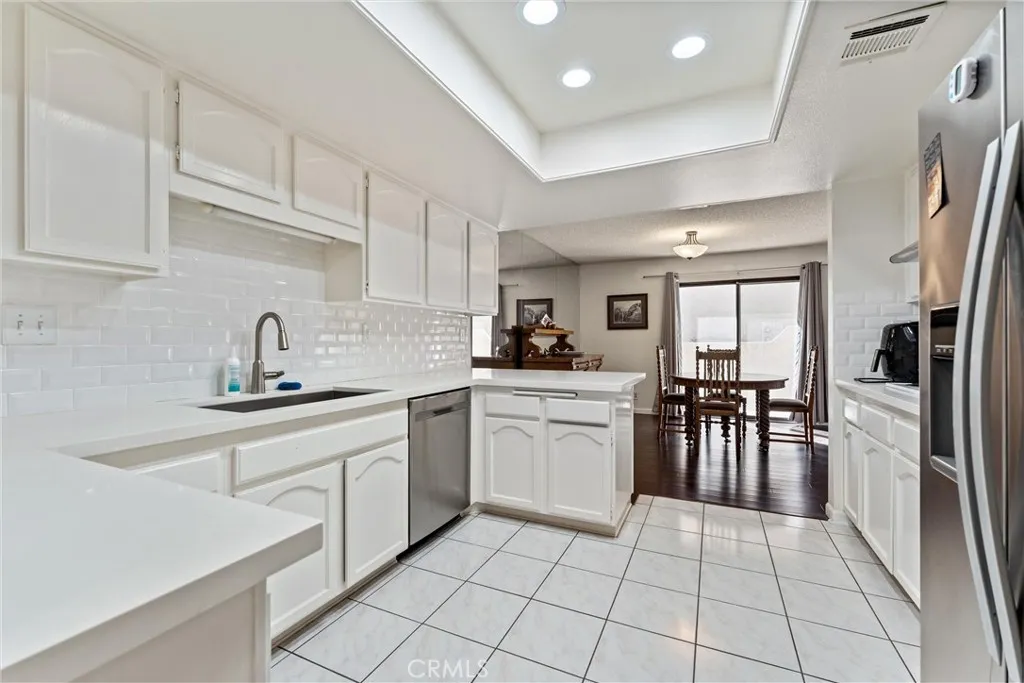 236 Hawk, Palmdale, California 93551 home-pic-6