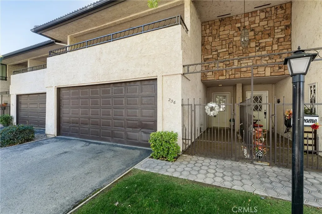 236 Hawk, Palmdale, California 93551 home-pic-1
