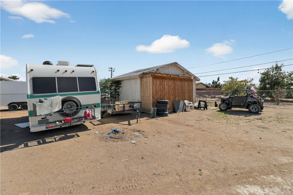 16485 Dale Evans (aztec) Parkway, Apple Valley, California 92307 home-pic-29