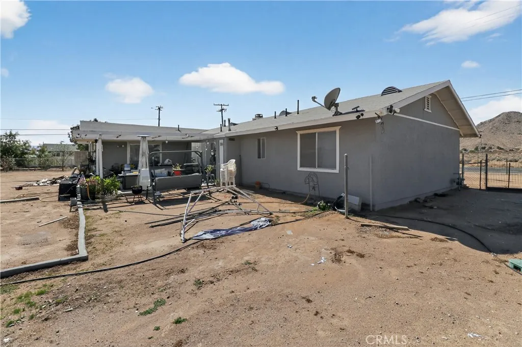 16485 Dale Evans (aztec) Parkway, Apple Valley, California 92307 home-pic-28