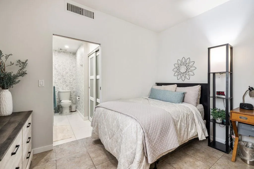 46750 Mountain Cove Drive 21, Indian Wells, California 92210 home-pic-20