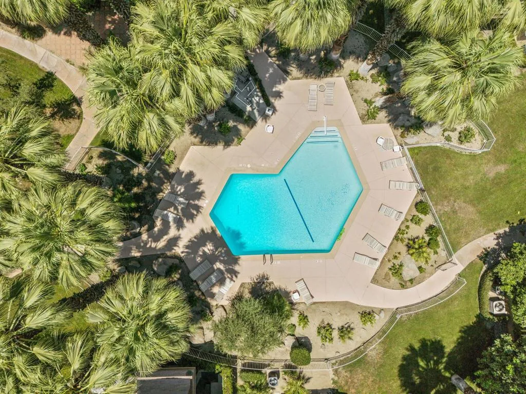 46750 Mountain Cove Drive 21, Indian Wells, California 92210 home-pic-2