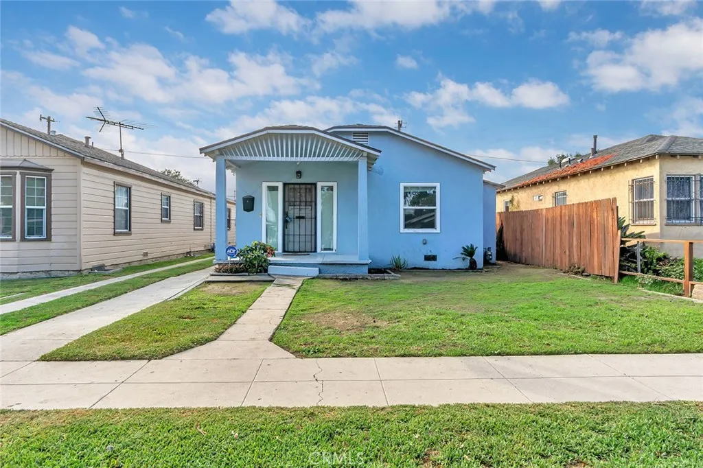 926 East 97th Street, Los Angeles, California 90002 home-pic-0