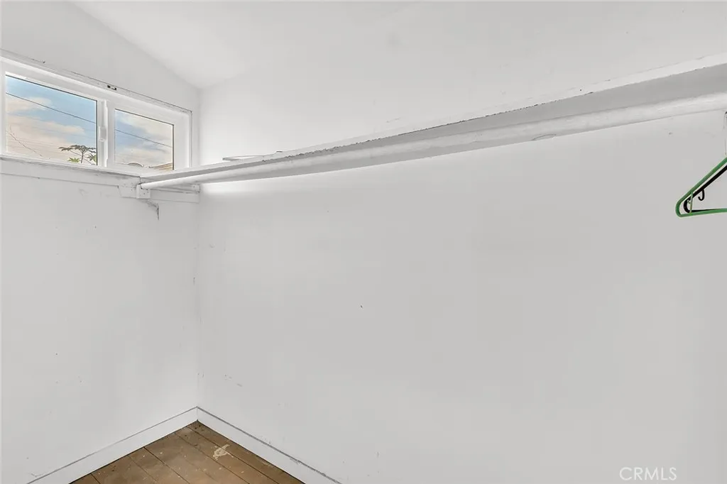 926 East 97th Street, Los Angeles, California 90002 home-pic-10