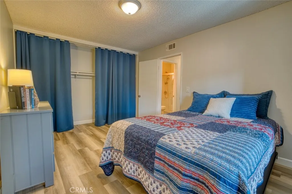 303 Cherry Hills Lane, Azusa, California 91702 home-pic-18