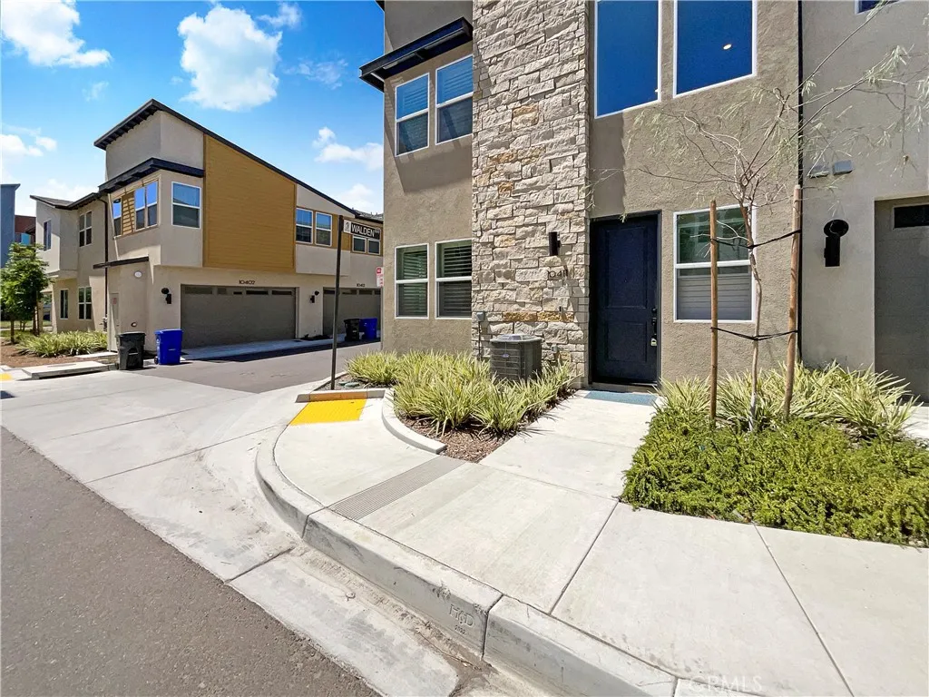 10411 Walden Way, Mira Mesa, California 92126 home-pic-0