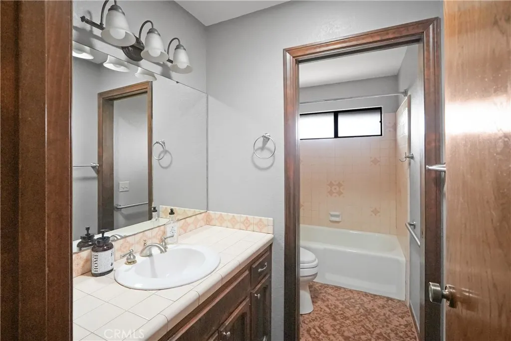 3034 N Broadway, Escondido, California 92026 home-pic-16