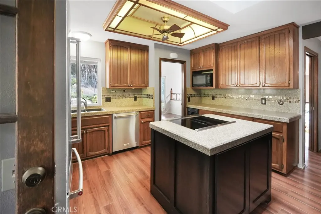 3034 N Broadway, Escondido, California 92026 home-pic-8