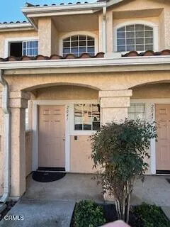 2041 Blackberry Circle, Oxnard, California 93036 home-pic-1
