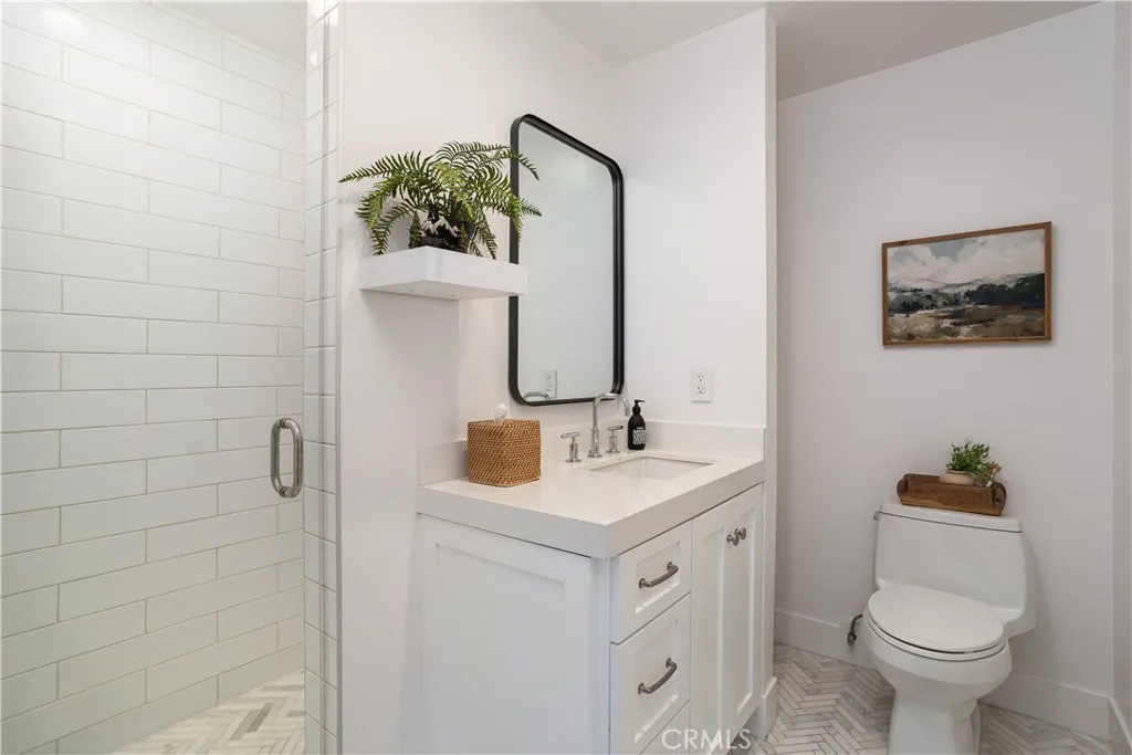 1700 Highland Drive, Newport Beach, California 92660 home-pic-18