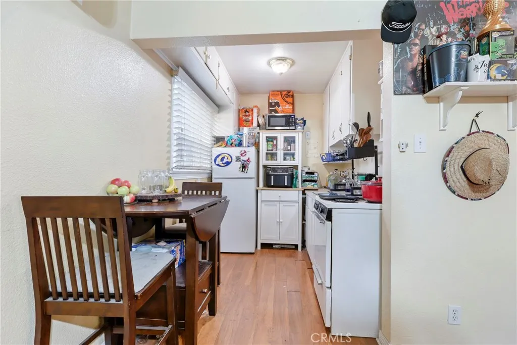 4803 W Ave L8, Lancaster, California 93536 home-pic-15