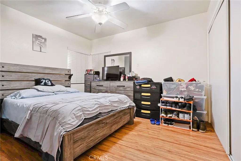 4803 W Ave L8, Lancaster, California 93536 home-pic-5