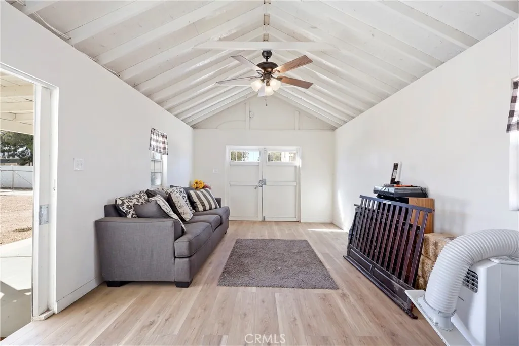 4803 W Ave L8, Lancaster, California 93536 home-pic-25
