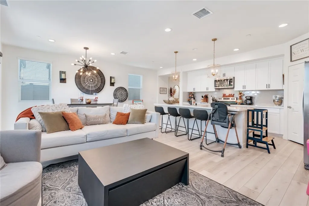 4247 Bravado Court, Riverside, California 92505 home-pic-0