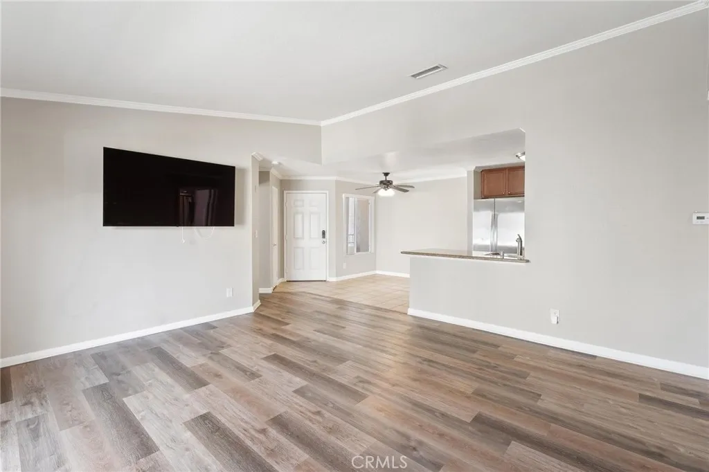 1027 Vista Del Cerro Unit 201, Corona, California 92879 home-pic-5