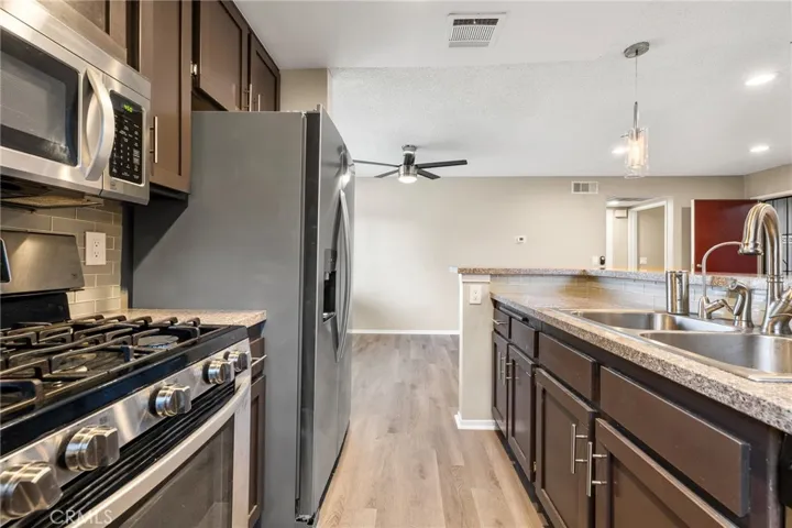 12563 Bradley Avenue 13, Sylmar, California 91342