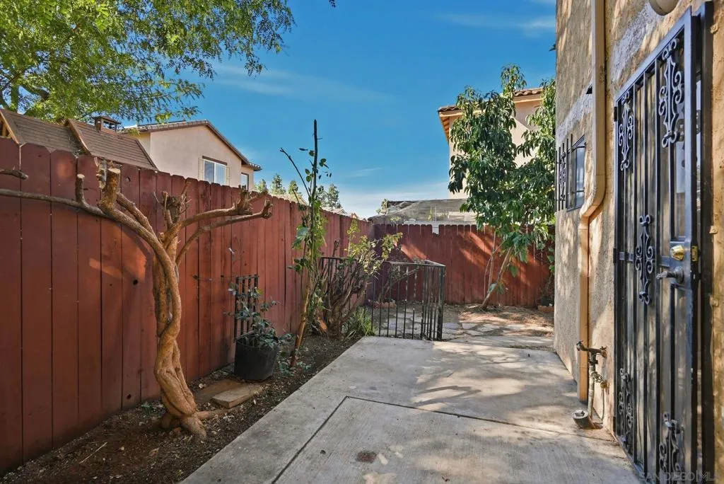 606 S S Mollison Ave A, El Cajon, California 92020 home-pic-1