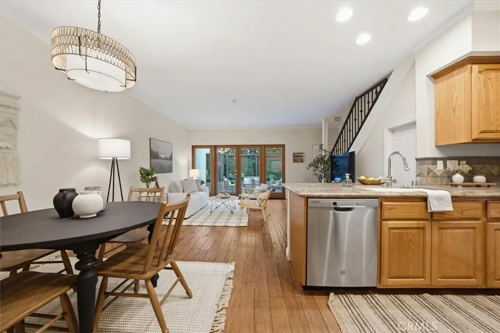 2406 Aviation C, Redondo Beach, California 90278 home-pic-16