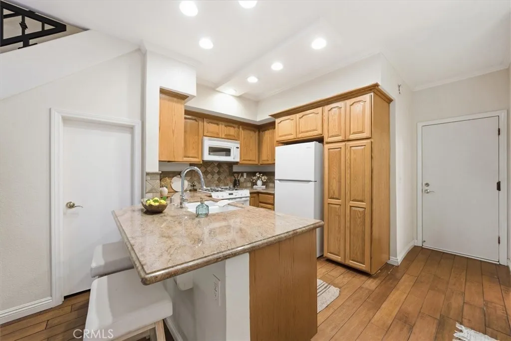 2406 Aviation C, Redondo Beach, California 90278 home-pic-14