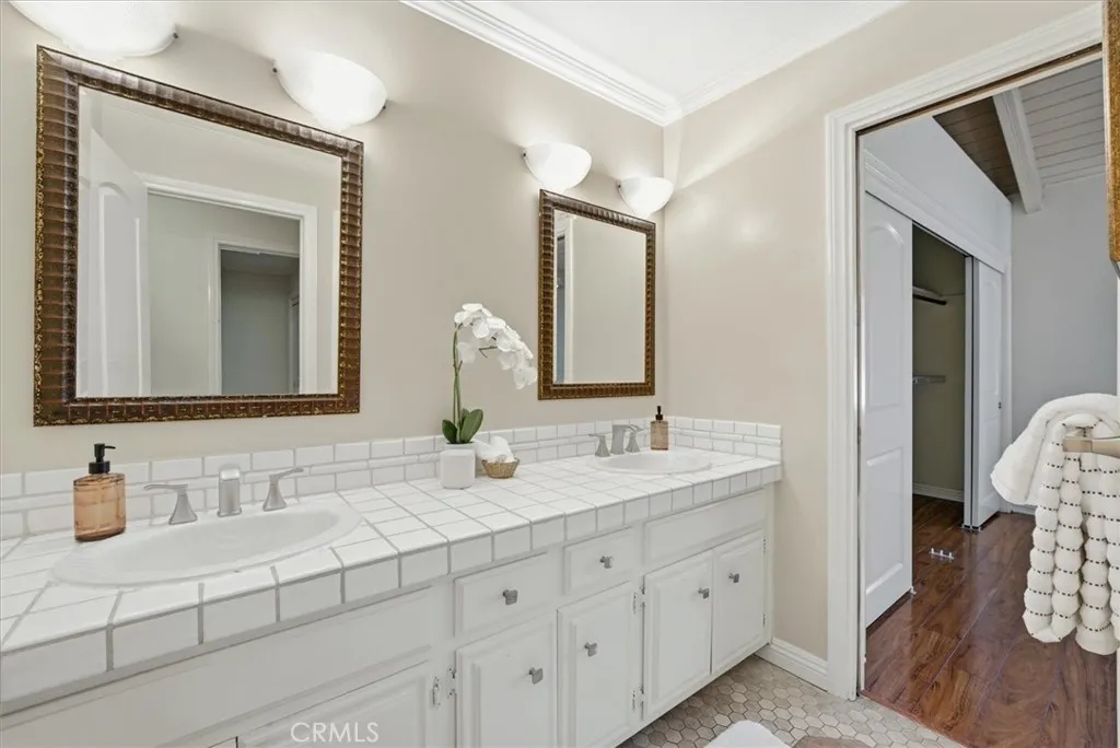 2406 Aviation C, Redondo Beach, California 90278 home-pic-27