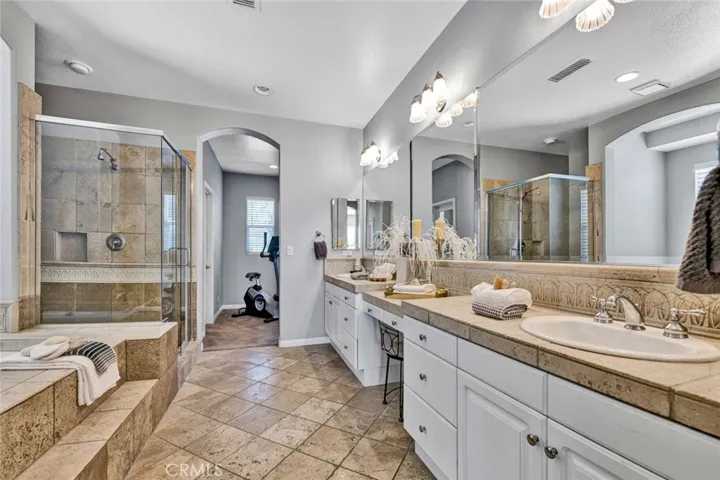 2710 E Vista Ridge, Orange, California 92867