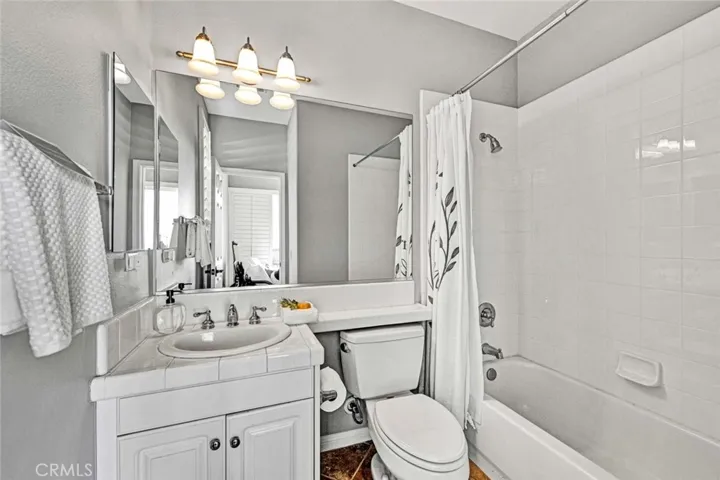 2710 E Vista Ridge, Orange, California 92867
